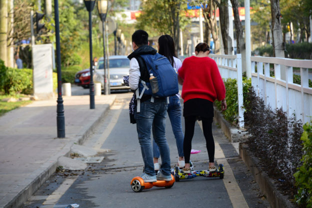 Factors to consider before purchase a hoverboard